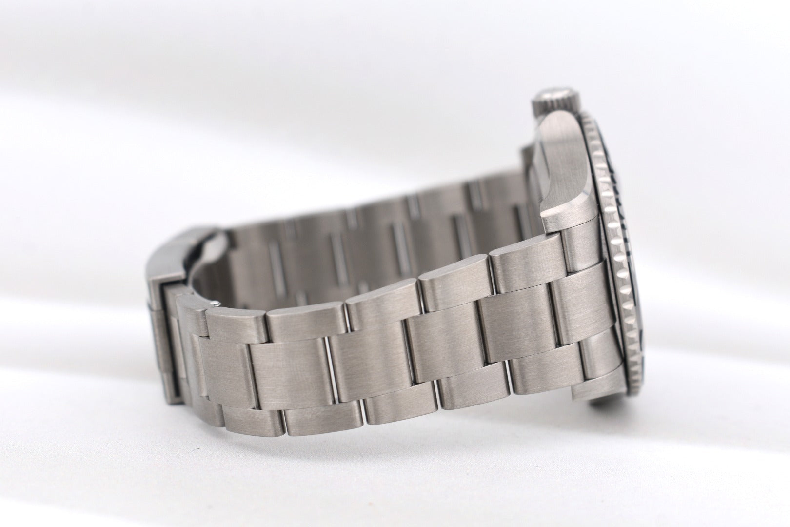 Rolex Yacht Master 42 Titanium 226627 2025