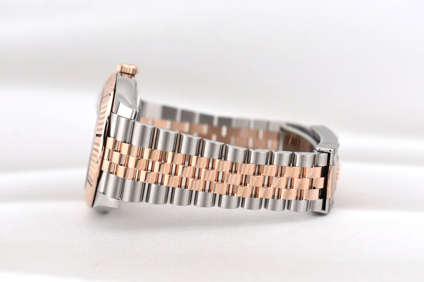 Rolex Datejust 41 Two Tone Sundust Index Dial 126331 2025