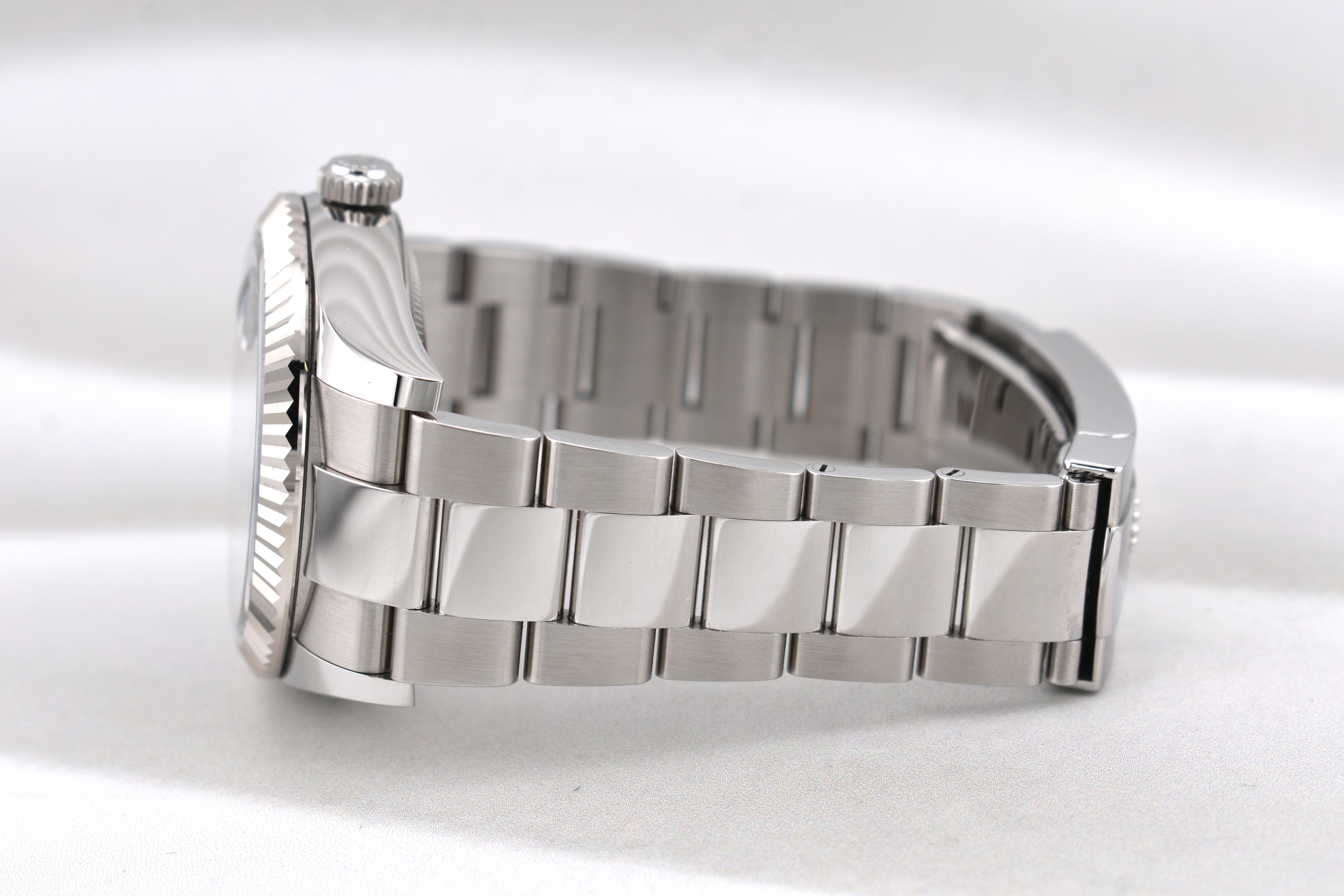 Rolex Sky Dweller Black Dial Oyster Band 336934 2025
