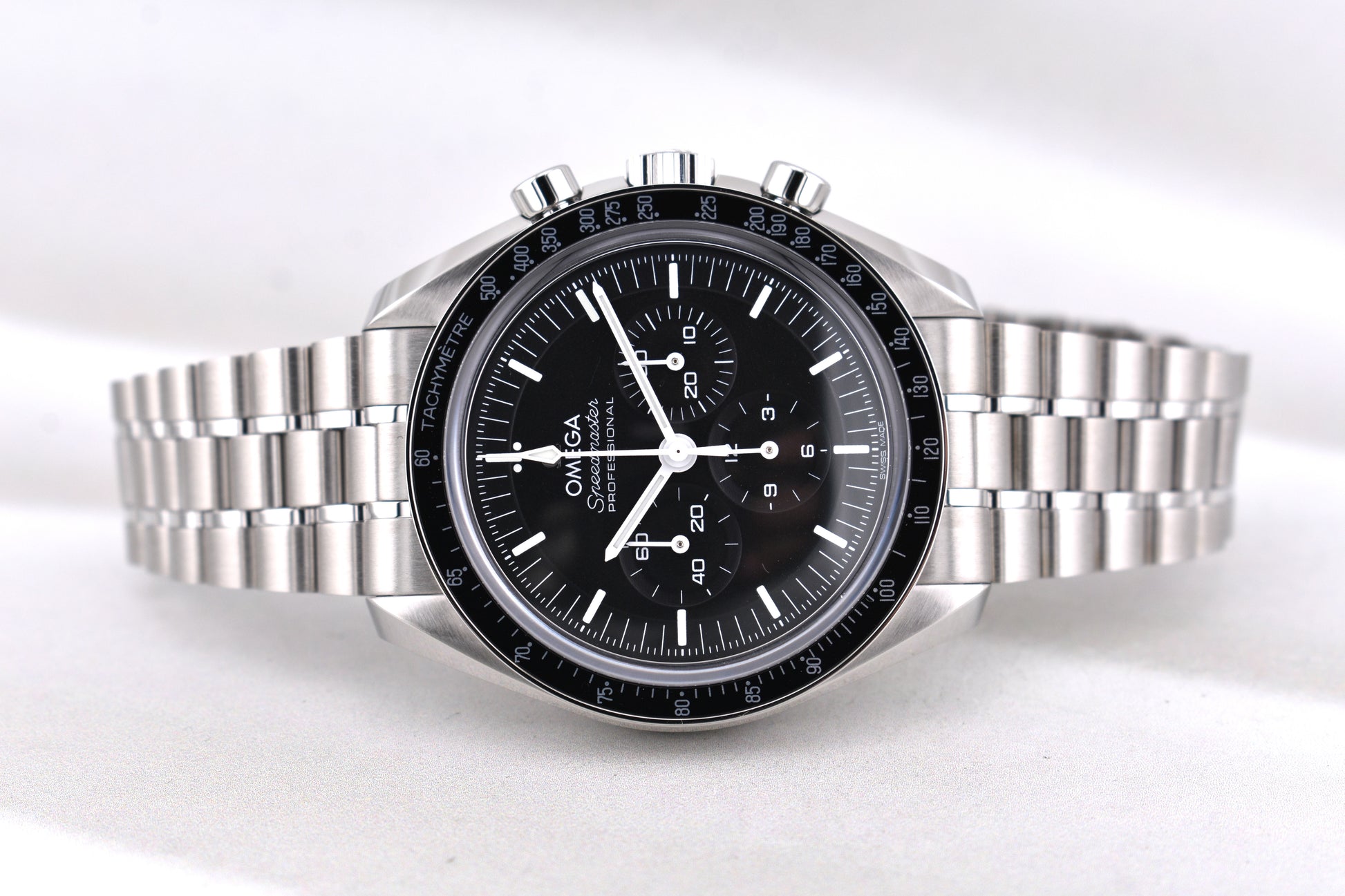 Omega Speedmaster Moonwatch 'Sapphire Sandwich' 2026