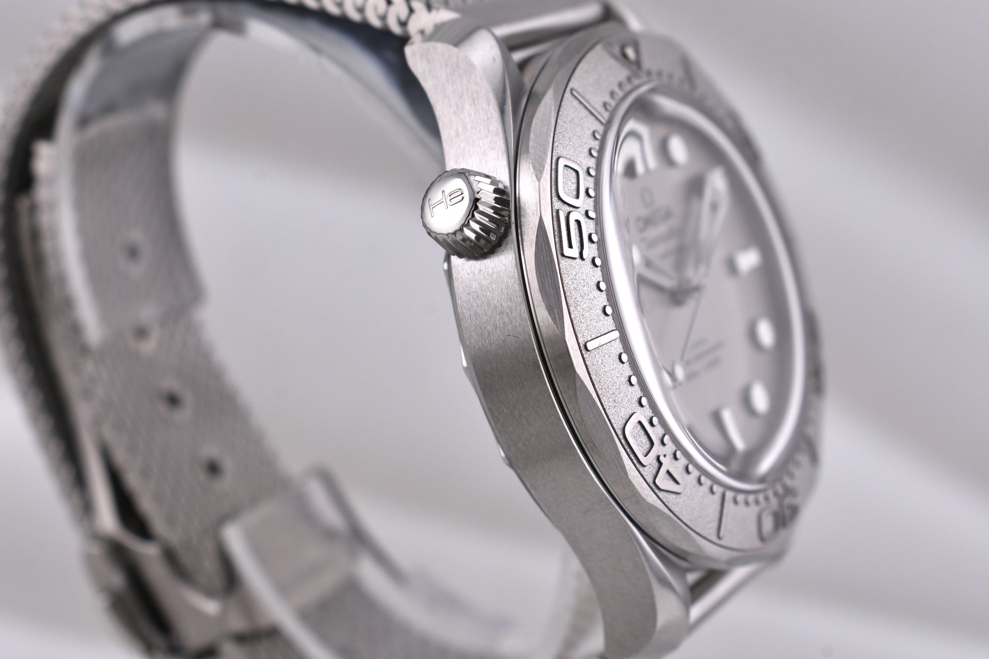 Omega Seamaster Diver 300m Grey Dial 2026