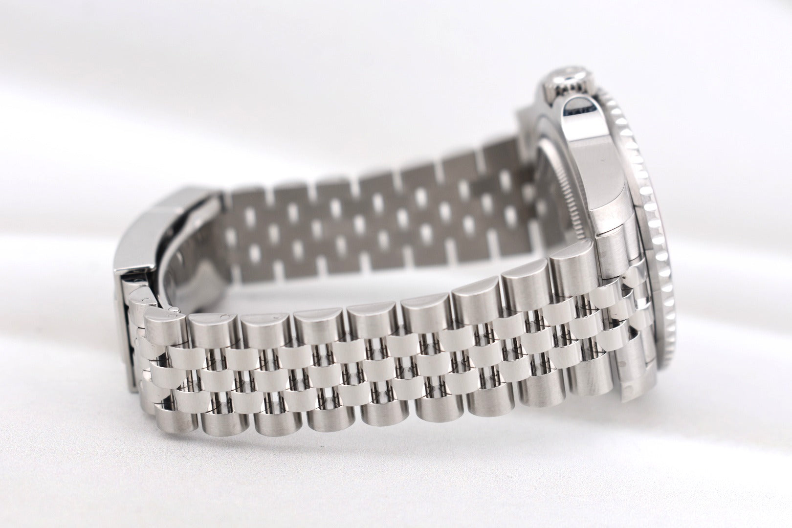 Rolex GMT Master II Pepsi Jubilee Band 126710BLRO 2022