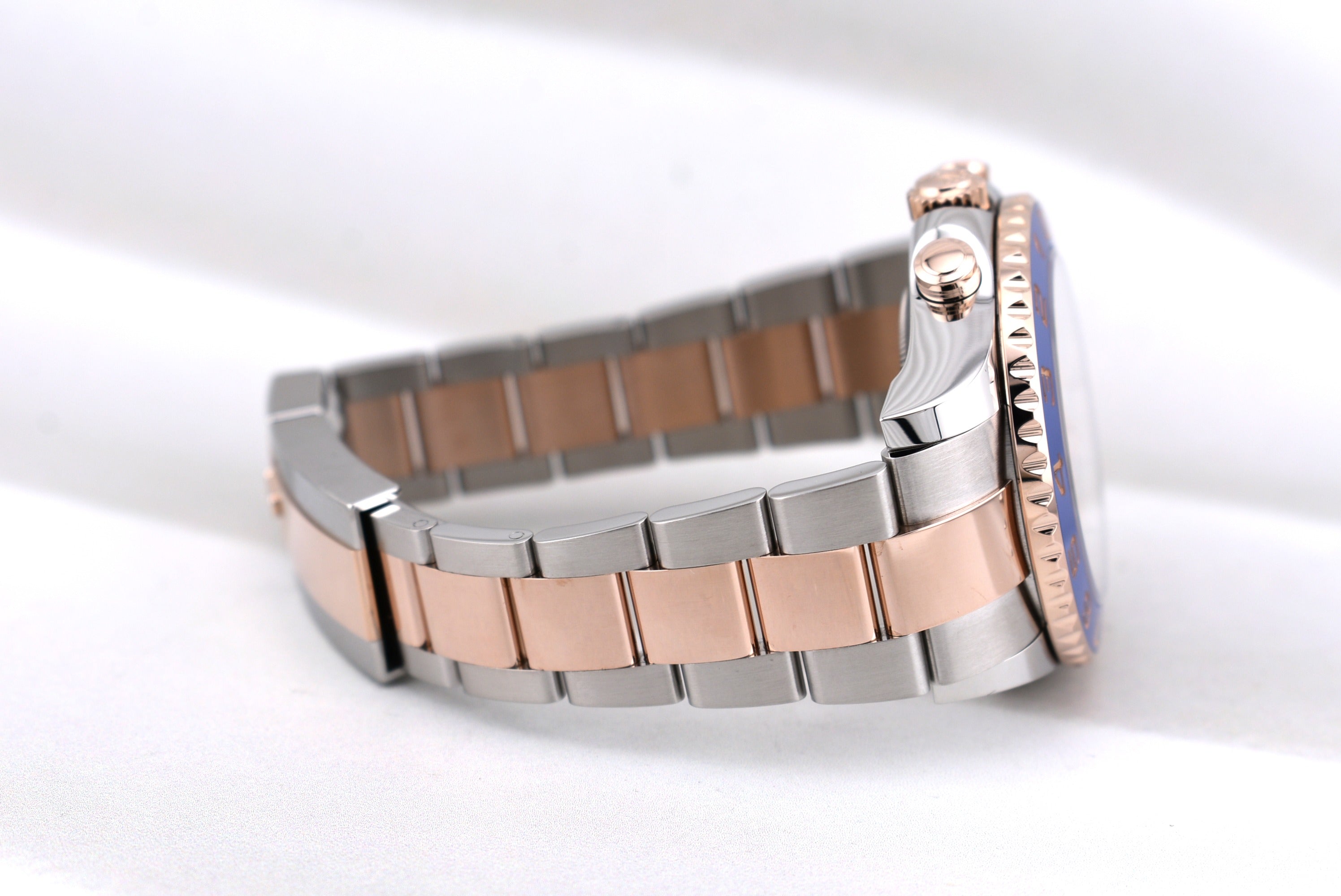 Rolex Yacht Master II Two Tone Rose Gold 116681 2023