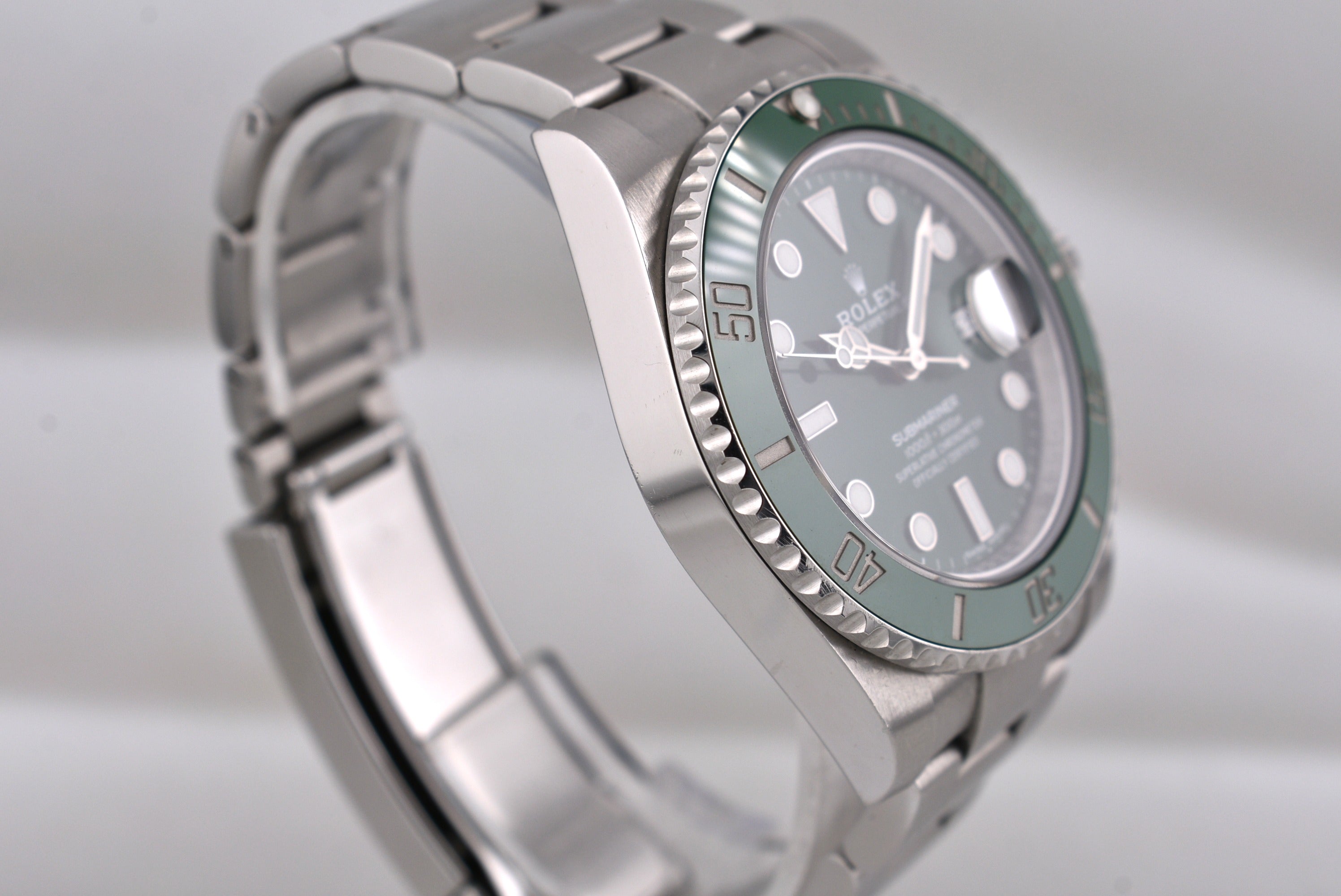 Rolex Submariner Date 'Hulk' Green 116610LV 2019