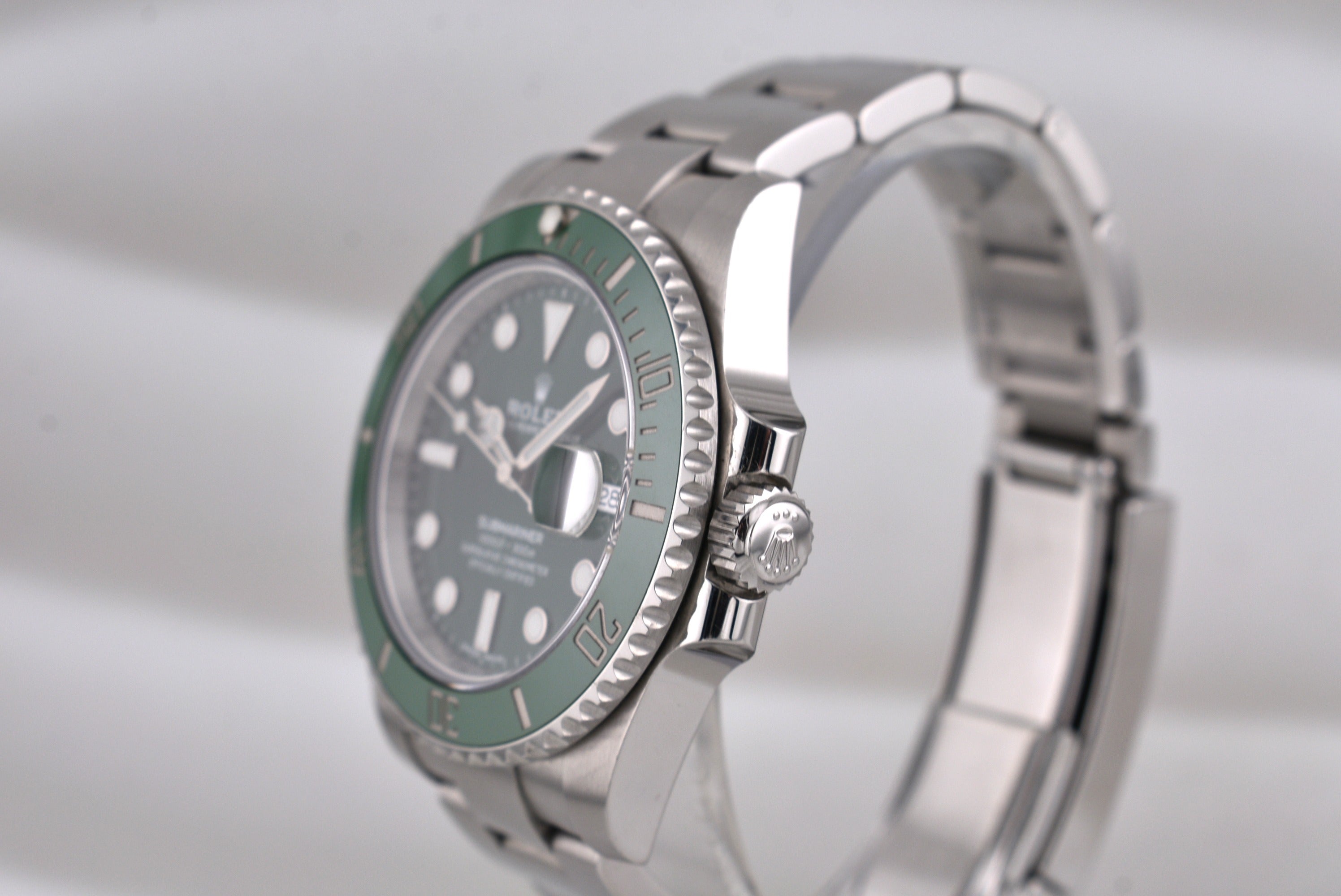 Rolex Submariner Date 'Hulk' Green 116610LV 2019