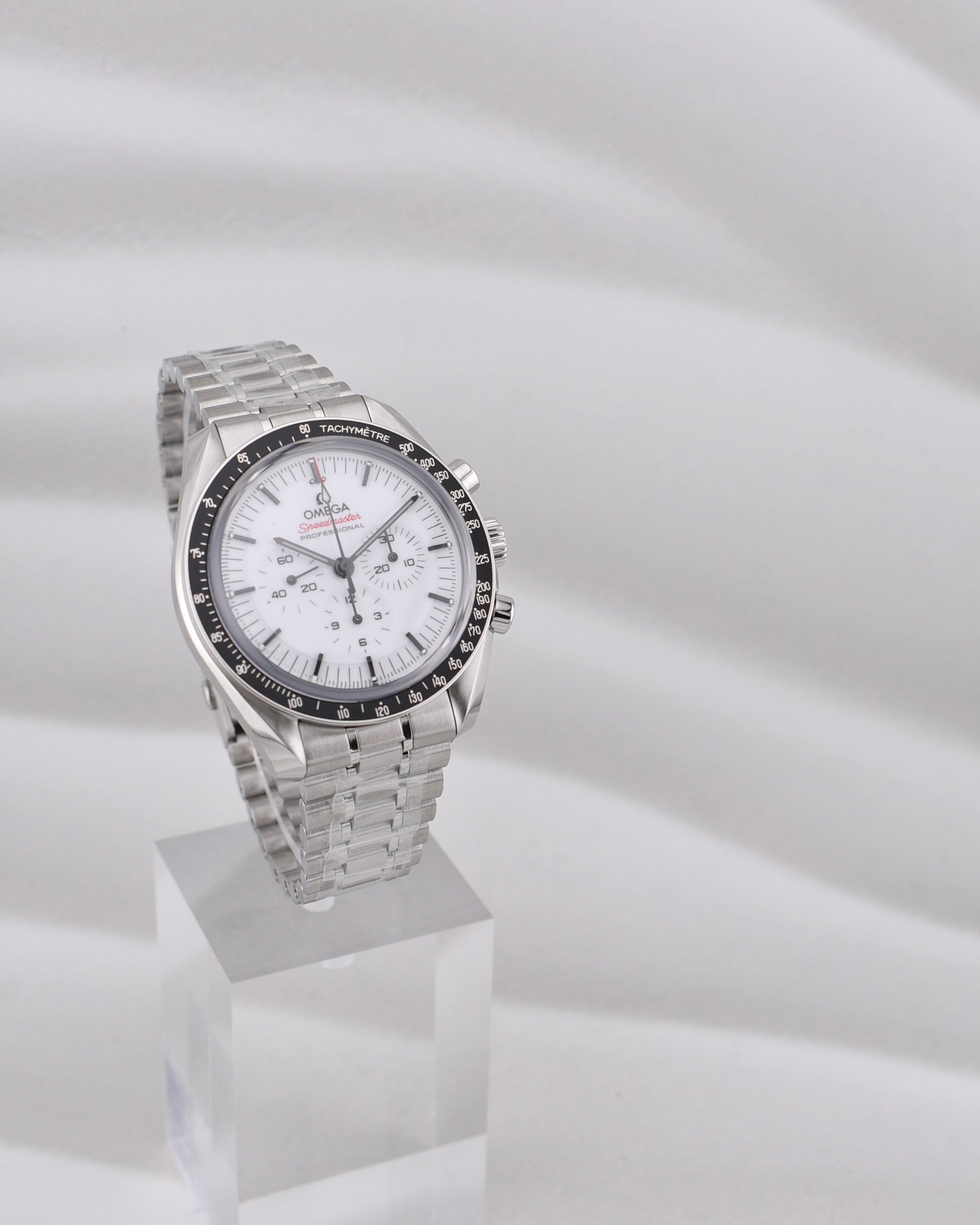 Omega Speedmaster Moonwatch Sapphire Sandwich 310.30.42.50.04