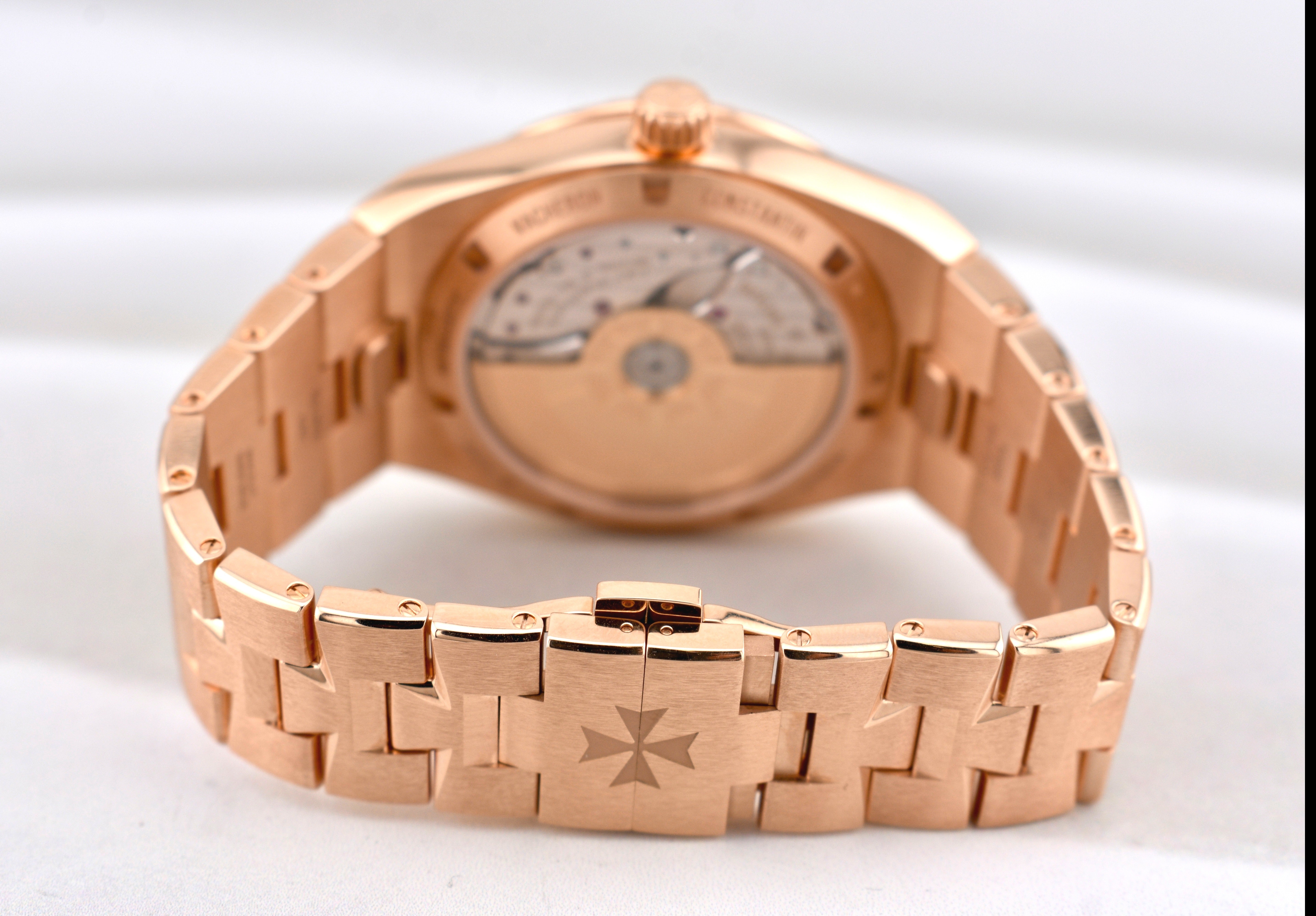 Vacheron Constantin Overseas Rose Gold Blue Dial 4520V/210R 2025