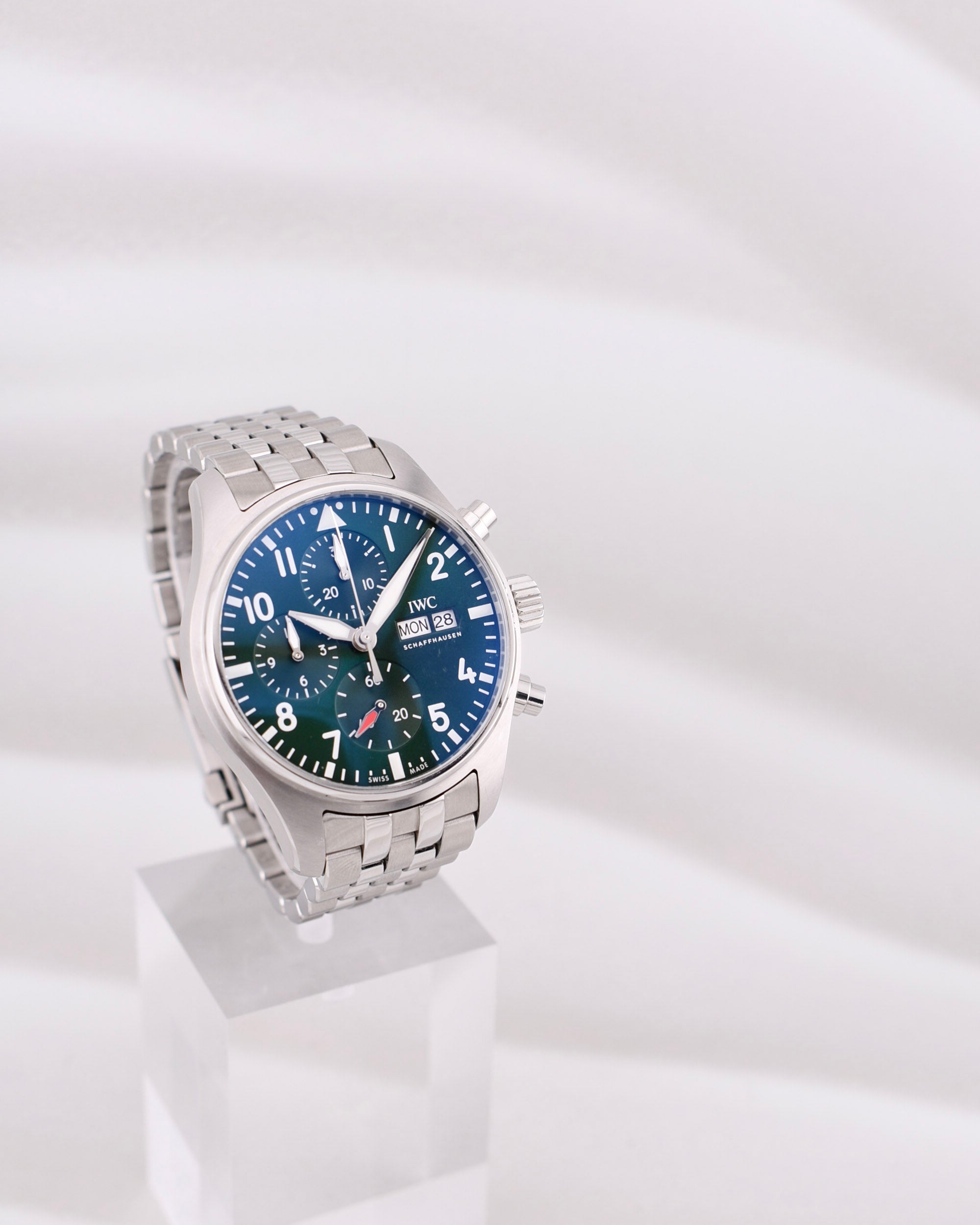 IWC Pilot Chronograph Green Dial IW388103 2022