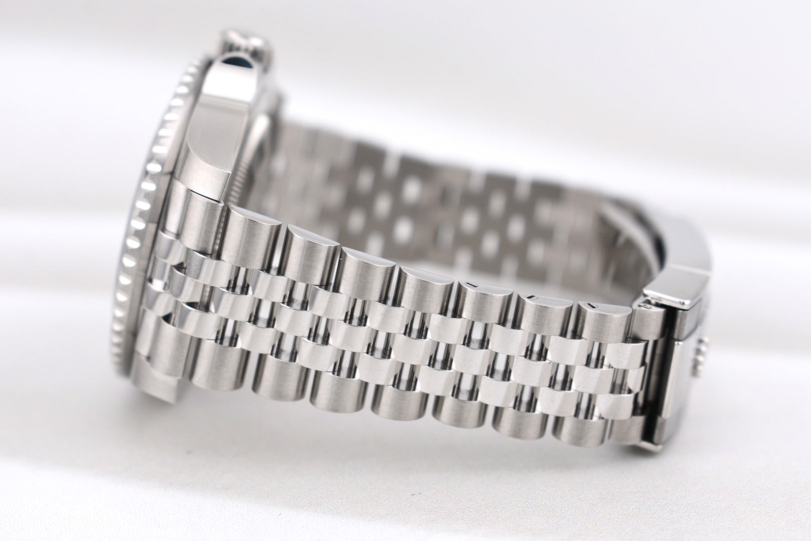 Rolex GMT Master II Bruce Wayne 126710GRNR 2025