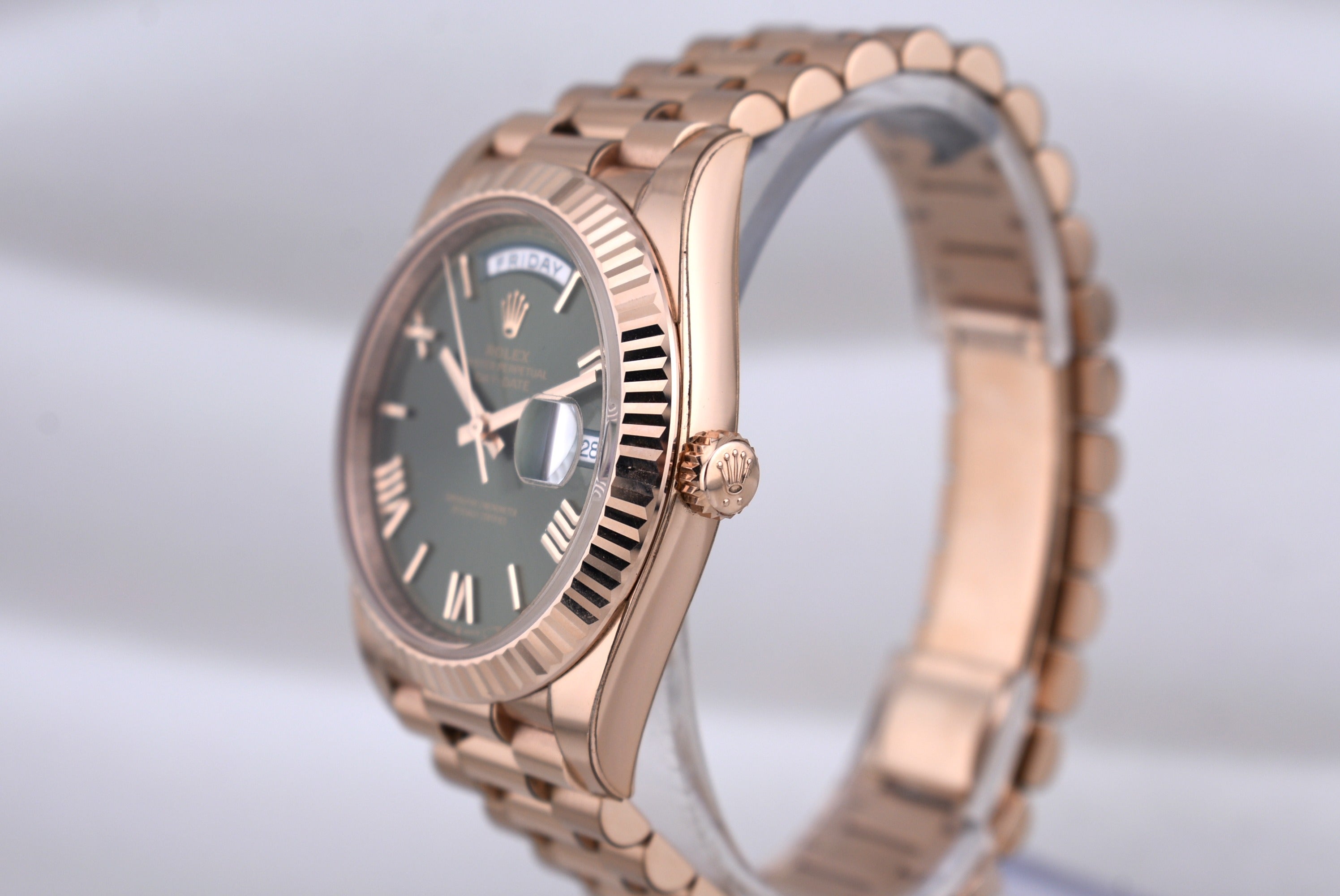 Rolex Day Date 40 Everose Gold Olive Dial 228235 2024