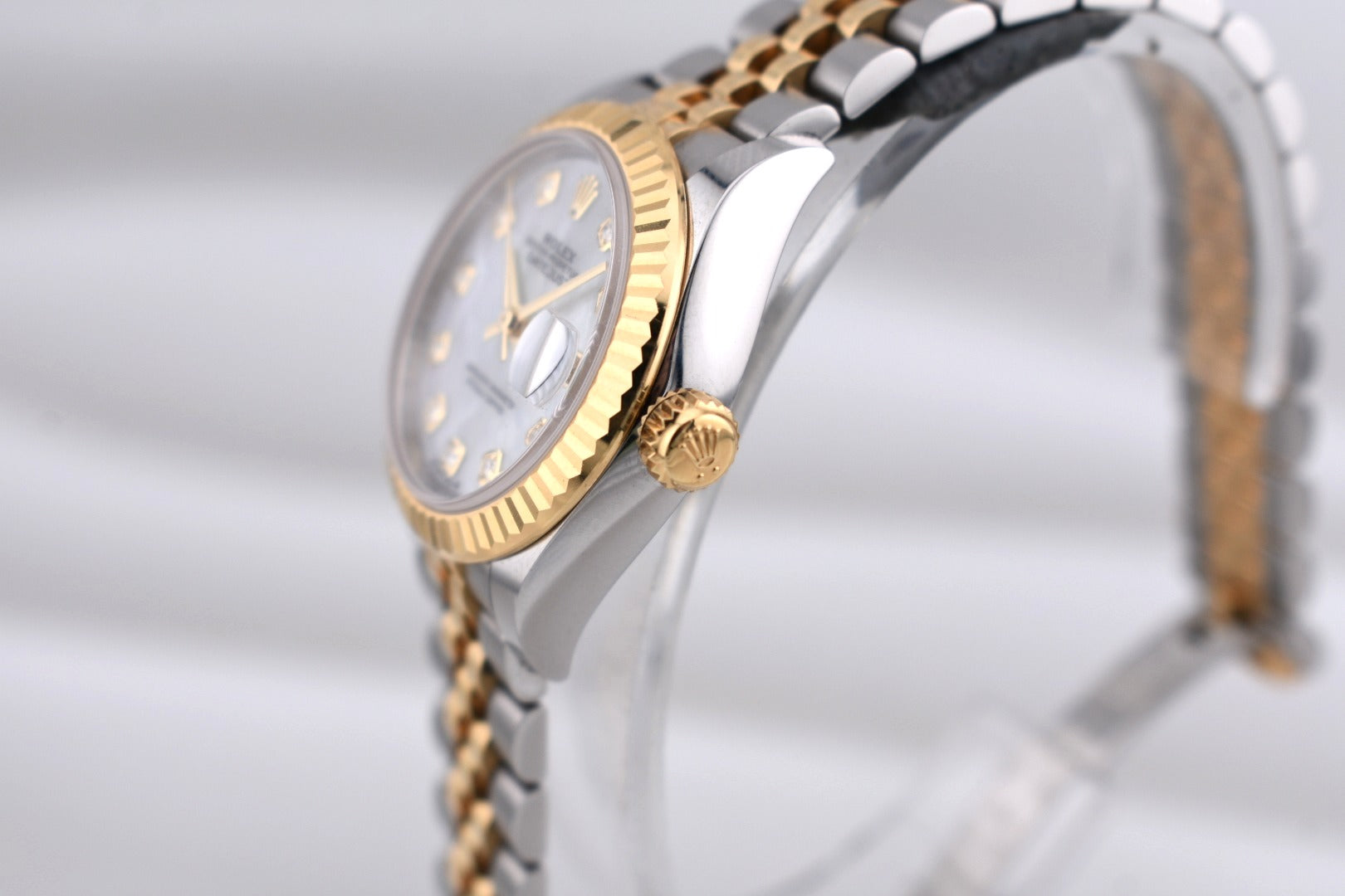 Rolex Lady Datejust 28 Mother of Pearl Diamond Dial Two Tone Yellow Gold 279173 2025