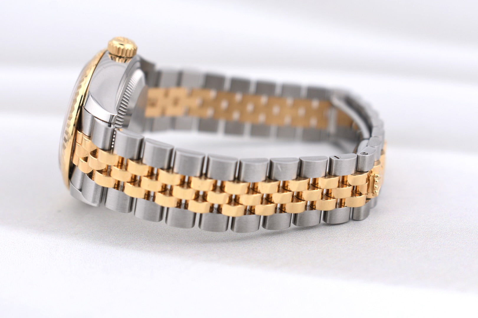 Rolex Lady Datejust 28 Mother of Pearl Diamond Dial Two Tone Yellow Gold 279173 2025