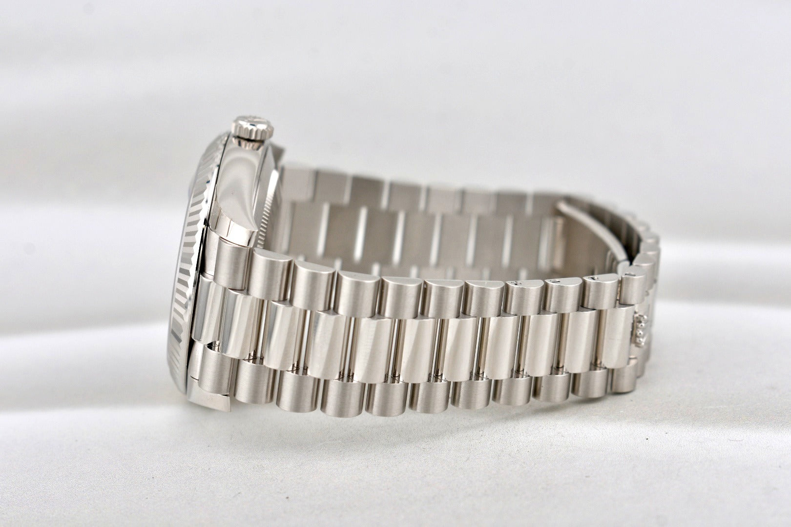 Rolex Day Date 40 Platinum Arabic Dial 228236 2024