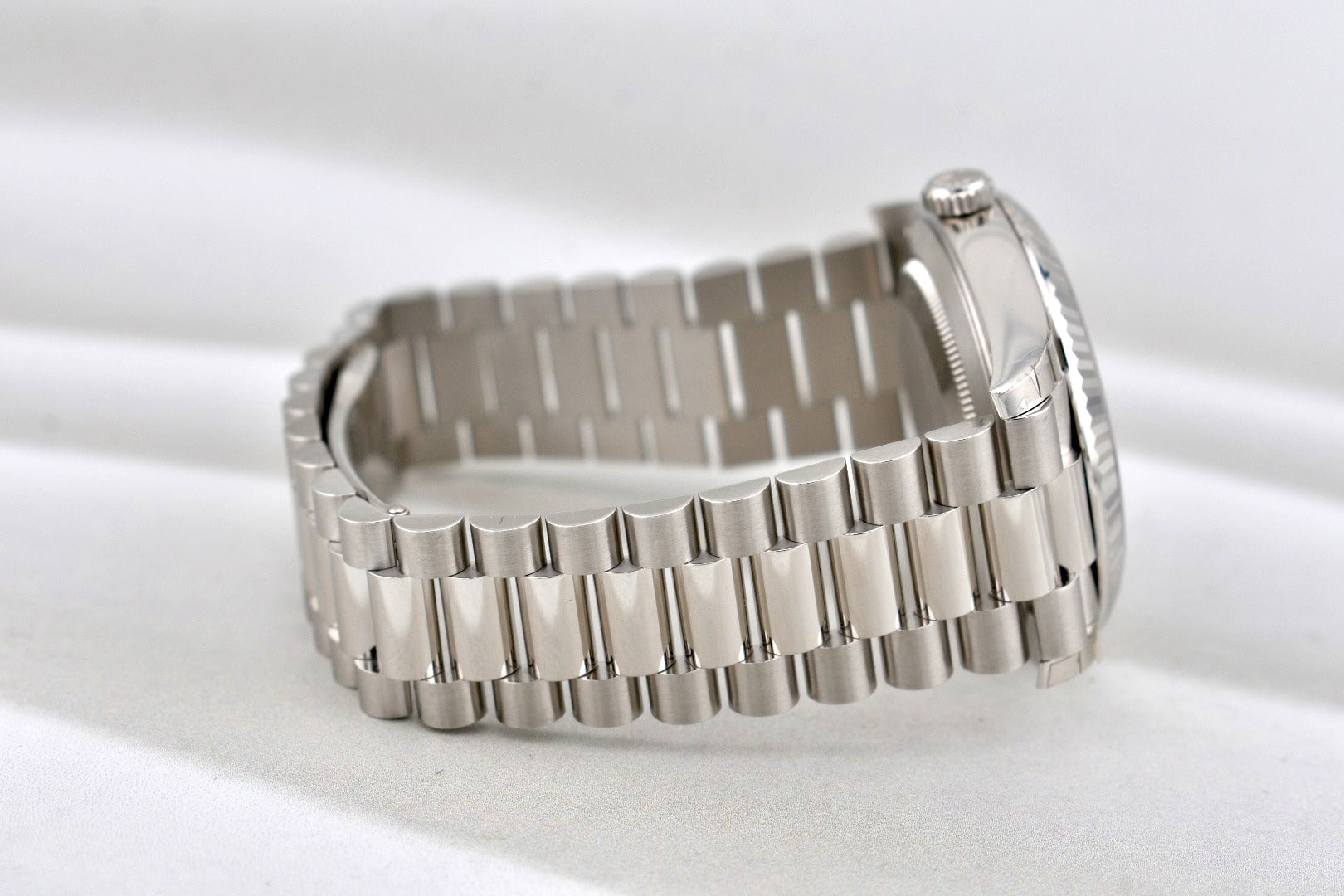 Rolex Day Date 40 Platinum Arabic Dial 228236 2024