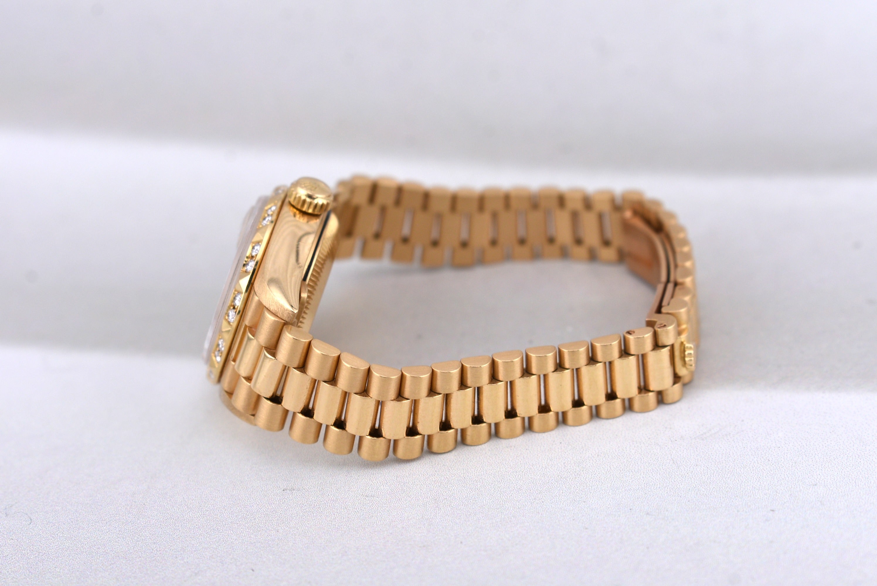 Rolex Lady Datejust 26 Yellow Gold Champagne Diamond Dial and Bezel 69258 1990