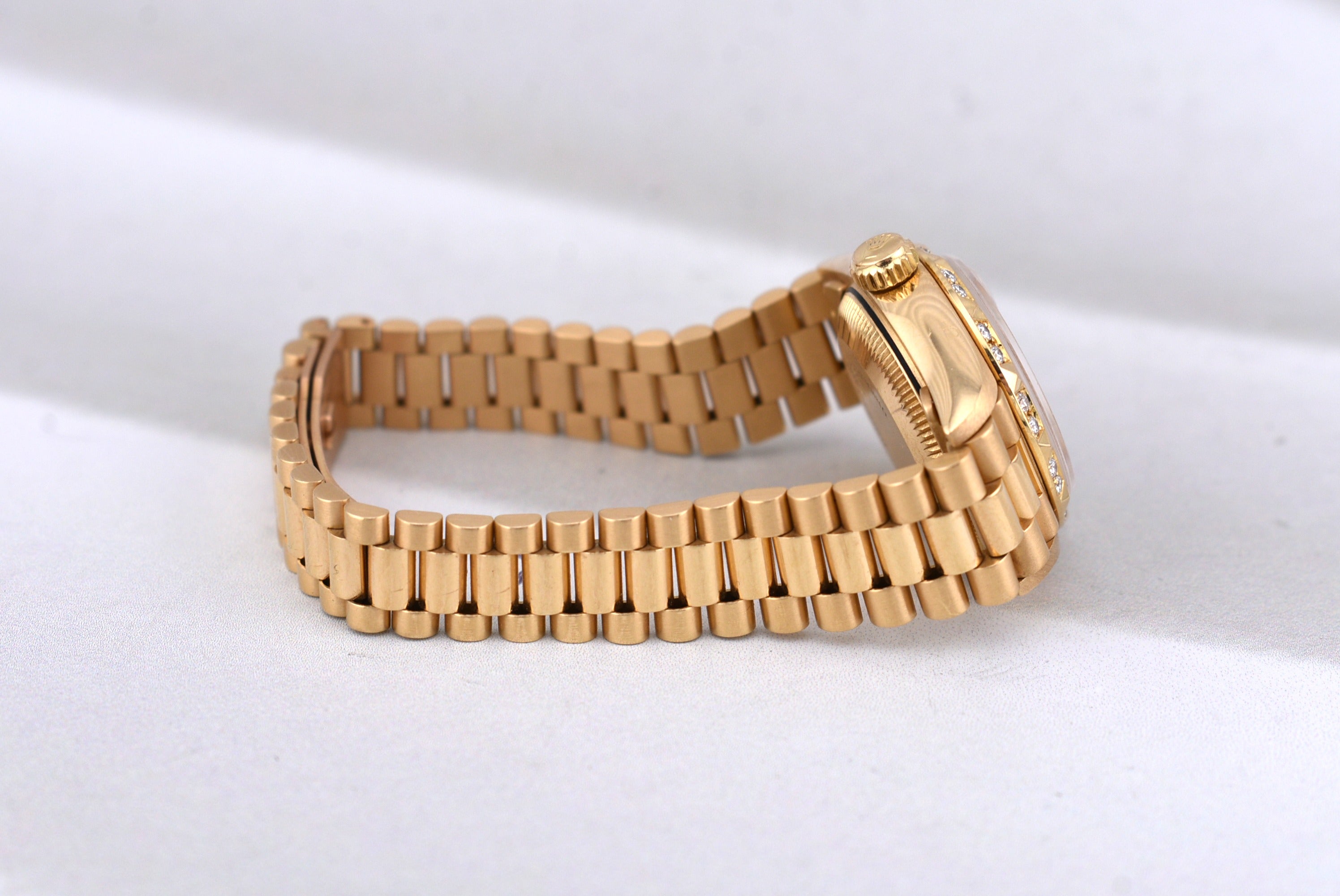 Rolex Lady Datejust 26 Yellow Gold Champagne Diamond Dial and Bezel 69258 1990