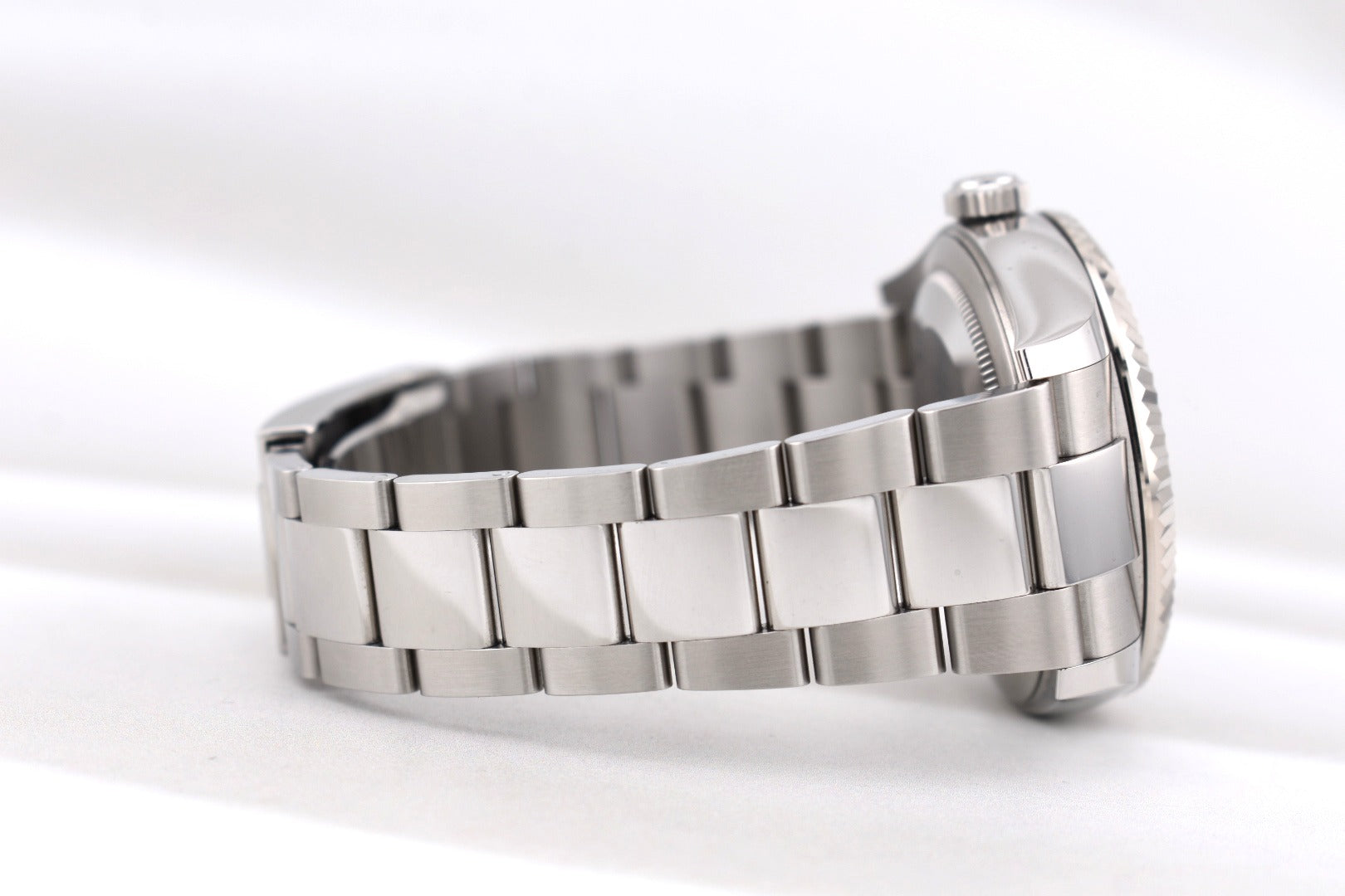 Rolex Sky Dweller White Dial Oyster Band 336934 2025