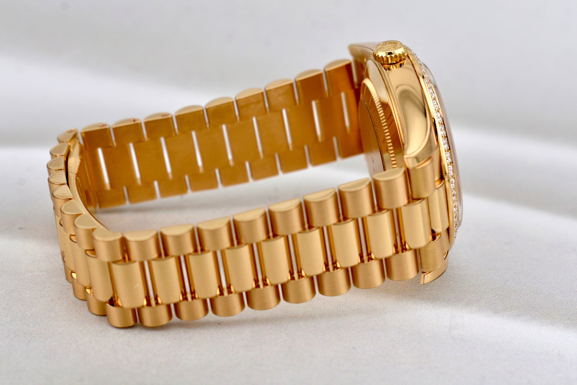 Rolex Day Date 40 Yellow Gold Champagne Baguette Diamond Dial 228348RBR 2024
