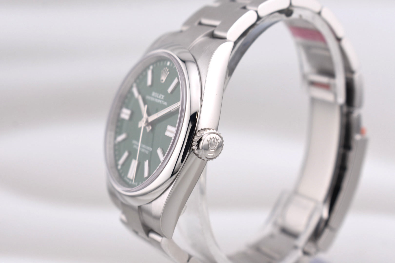 Rolex Oyster Perpetual 41 Green Dial 134300 2026