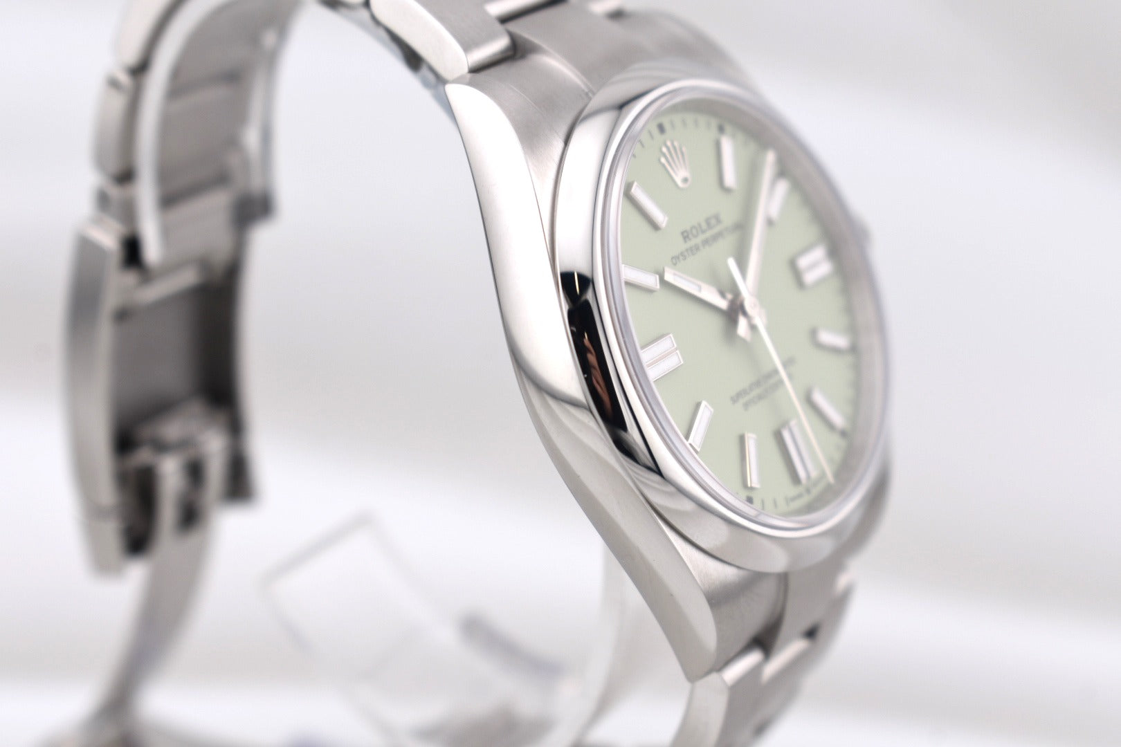 Rolex Oyster Perpetual 41 Pistachio Dial 134300 2026