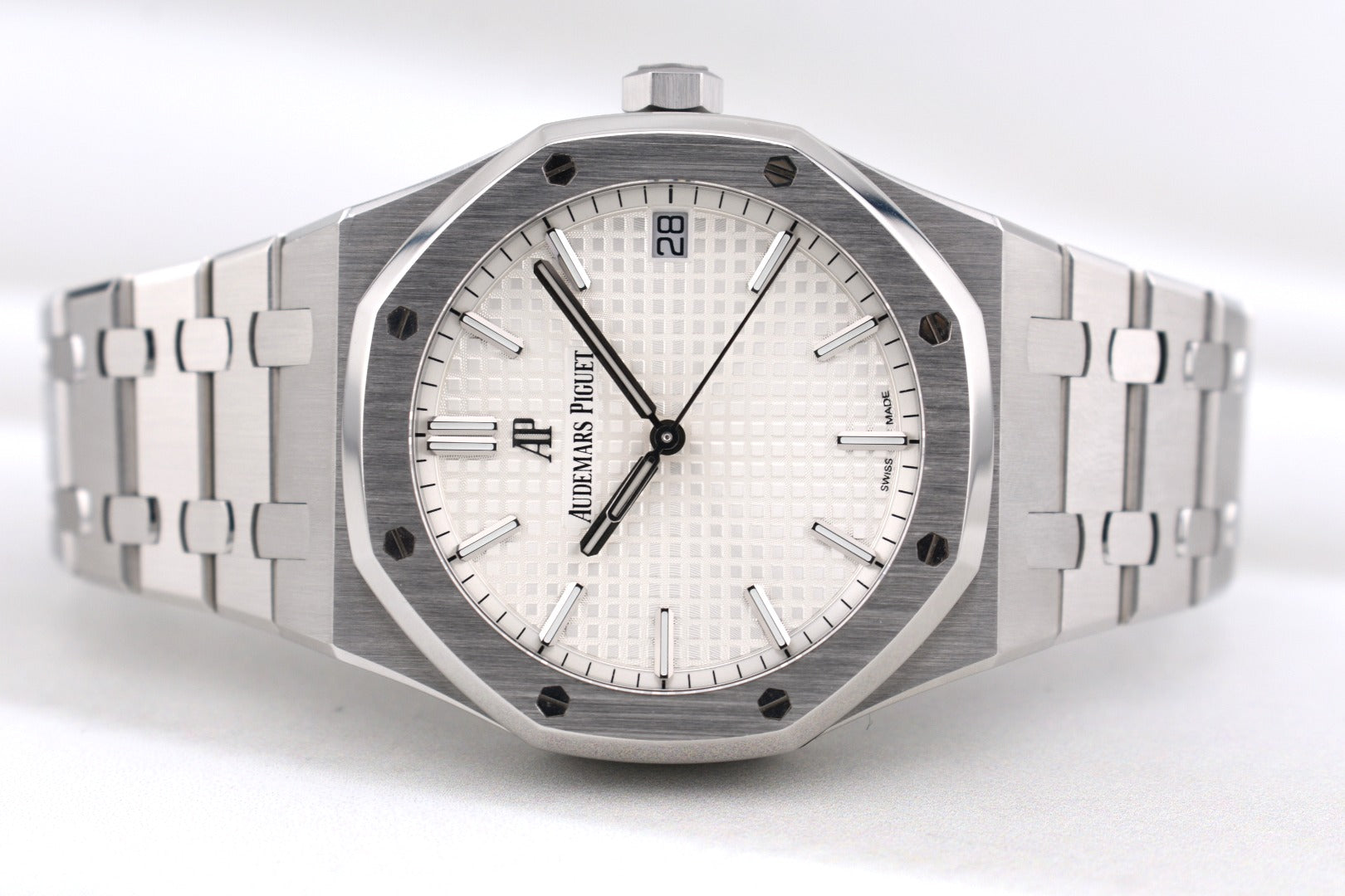Audemars Piguet Royal Oak White Dial 15500ST 2021