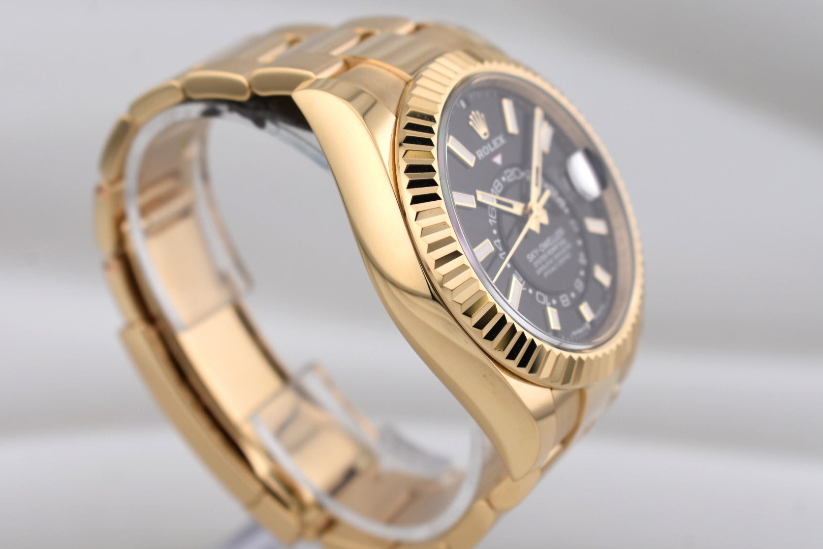 Rolex Sky Dweller Yellow Gold Black Dial 336938 2025
