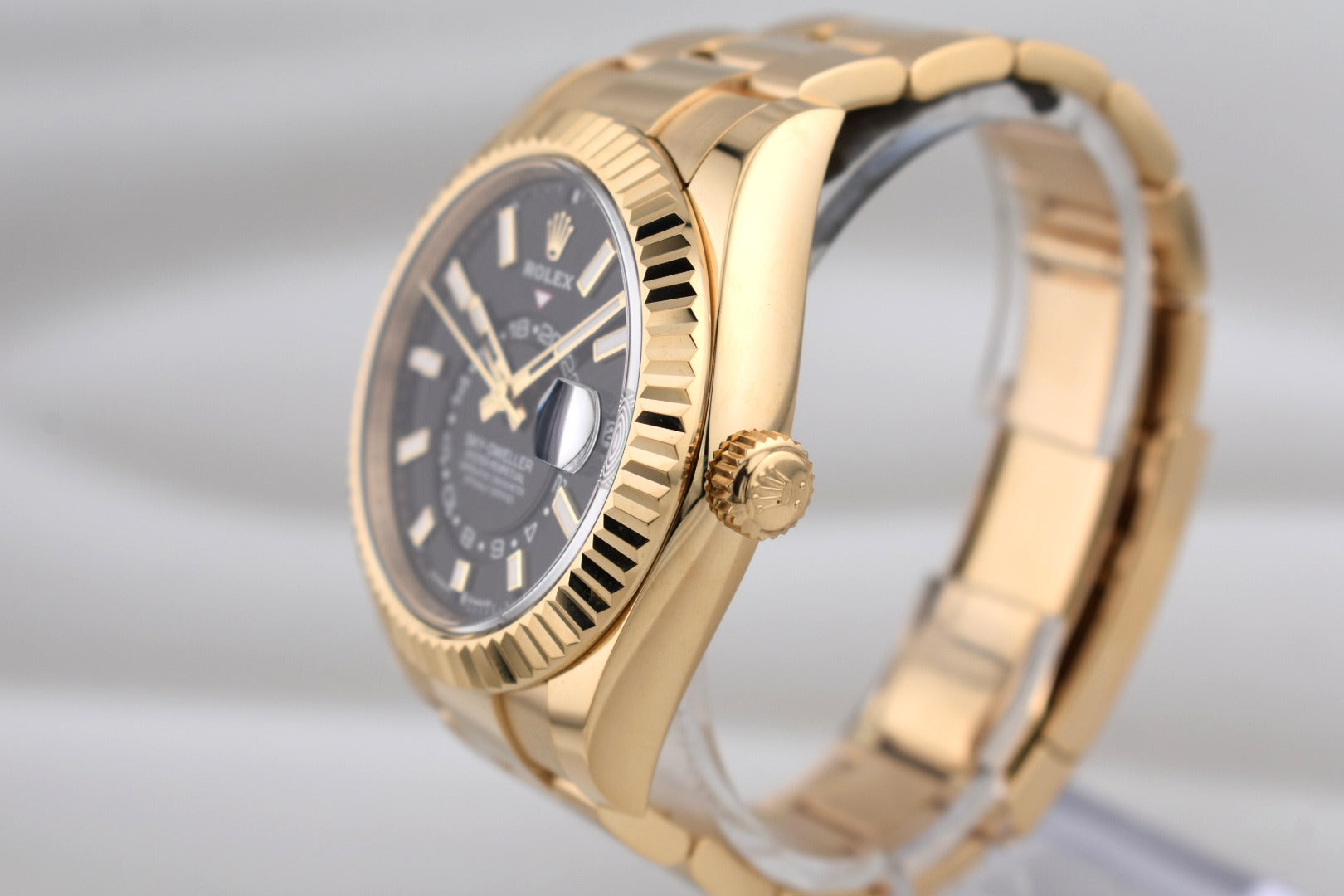Rolex Sky Dweller Yellow Gold Black Dial 336938 2025