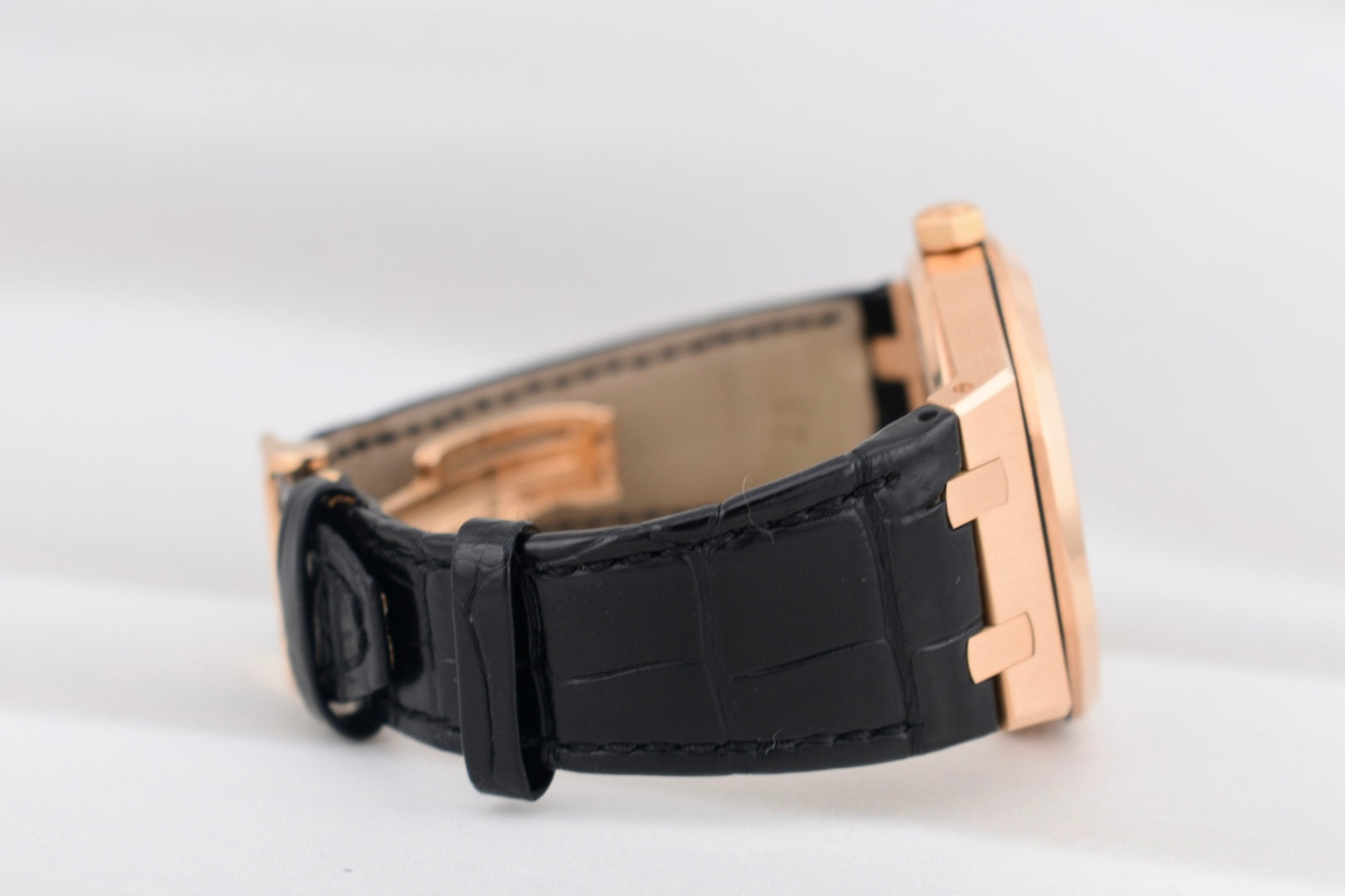 Audemars Piguet Royal Oak Selfwinding Black Dial Rose Gold 15400OR 2016