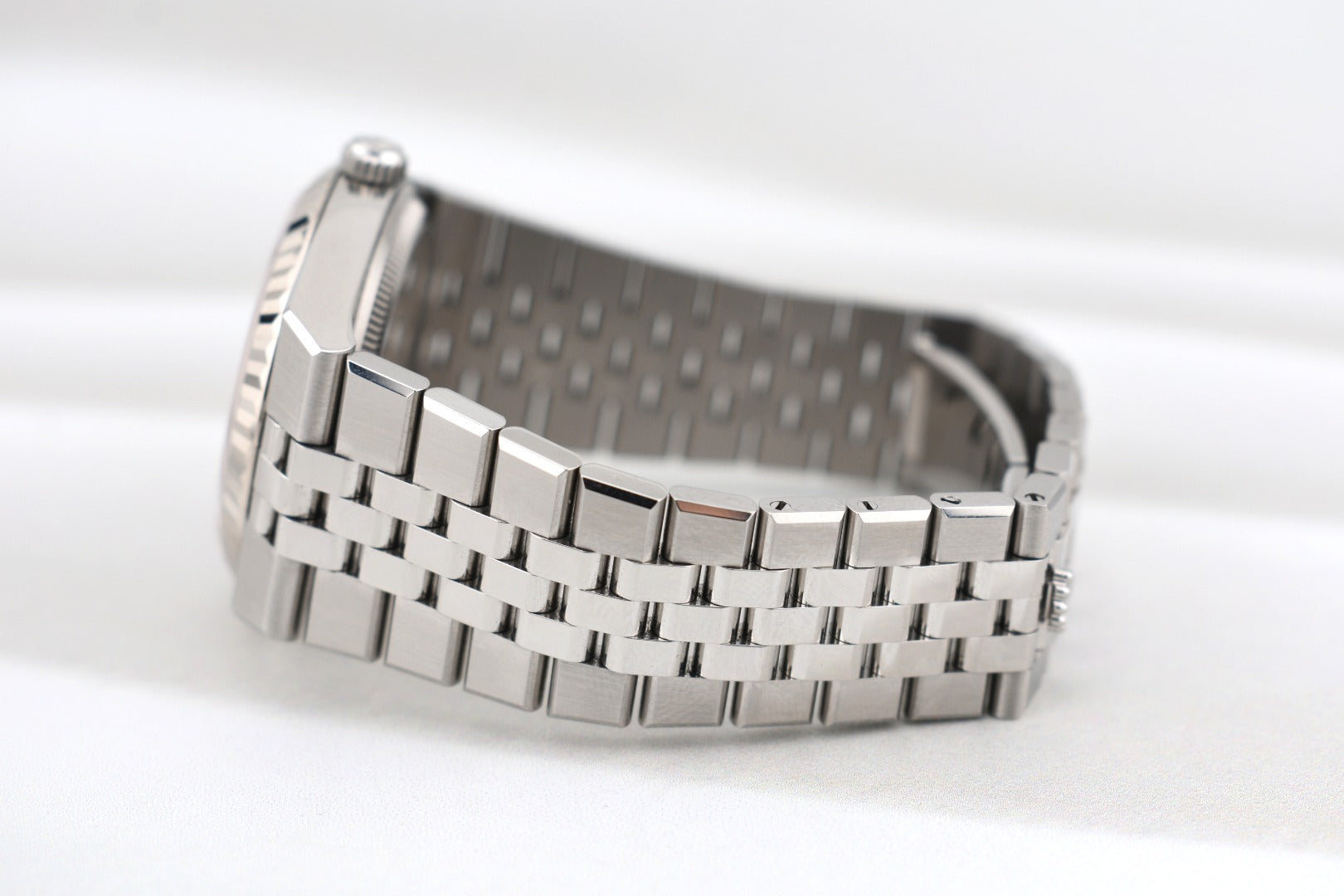 Rolex Land Dweller 36 White Honeycomb Dial 127234 2025