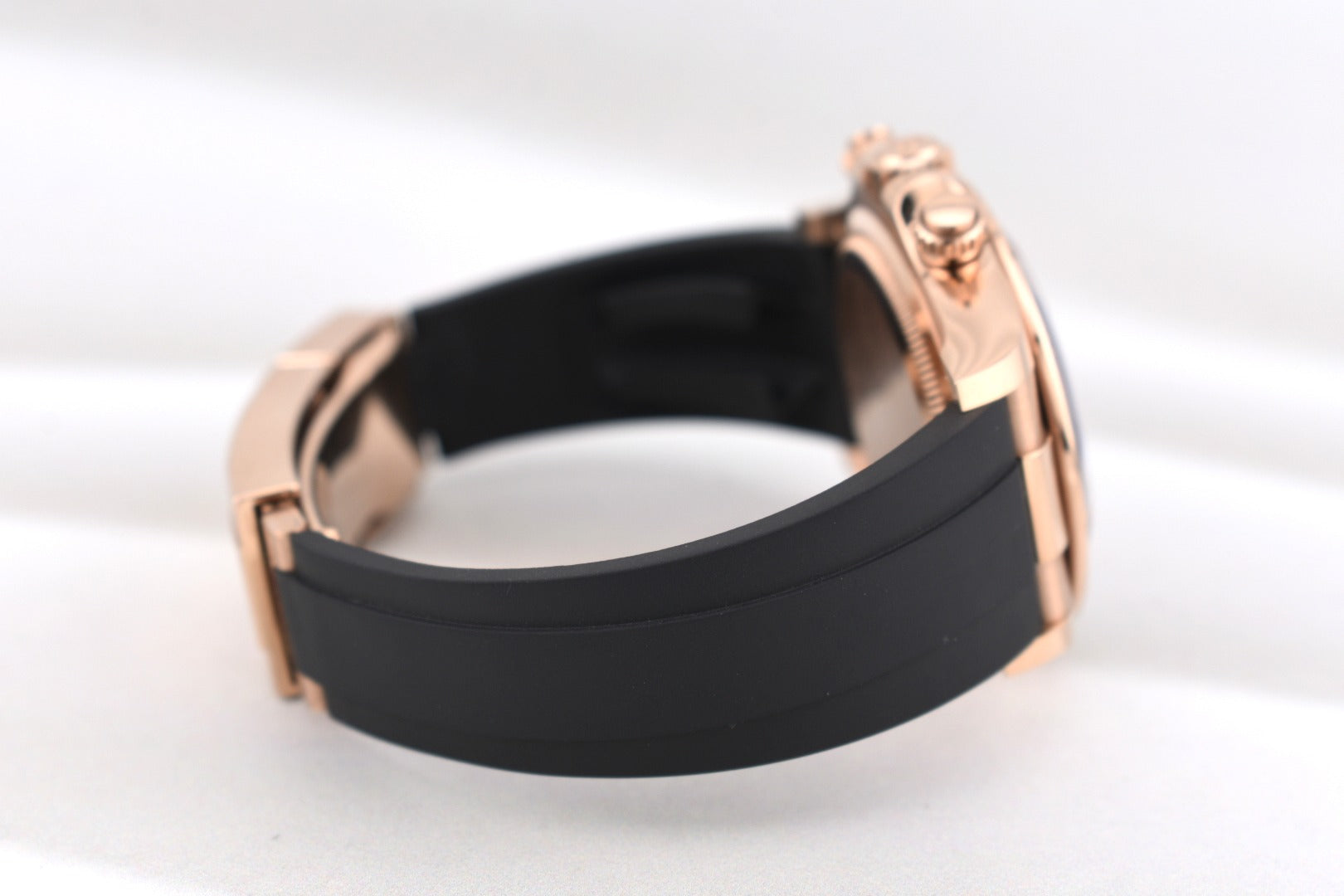 Rolex Daytona Sundust Dial Rose Gold Oysterflex 126515LN 2025