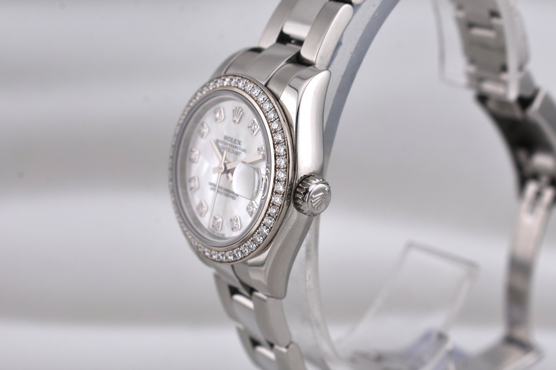 Rolex Lady Datejust 28 Mother of Pearl Diamond Dial Factory Diamond Bezel 179384RBR