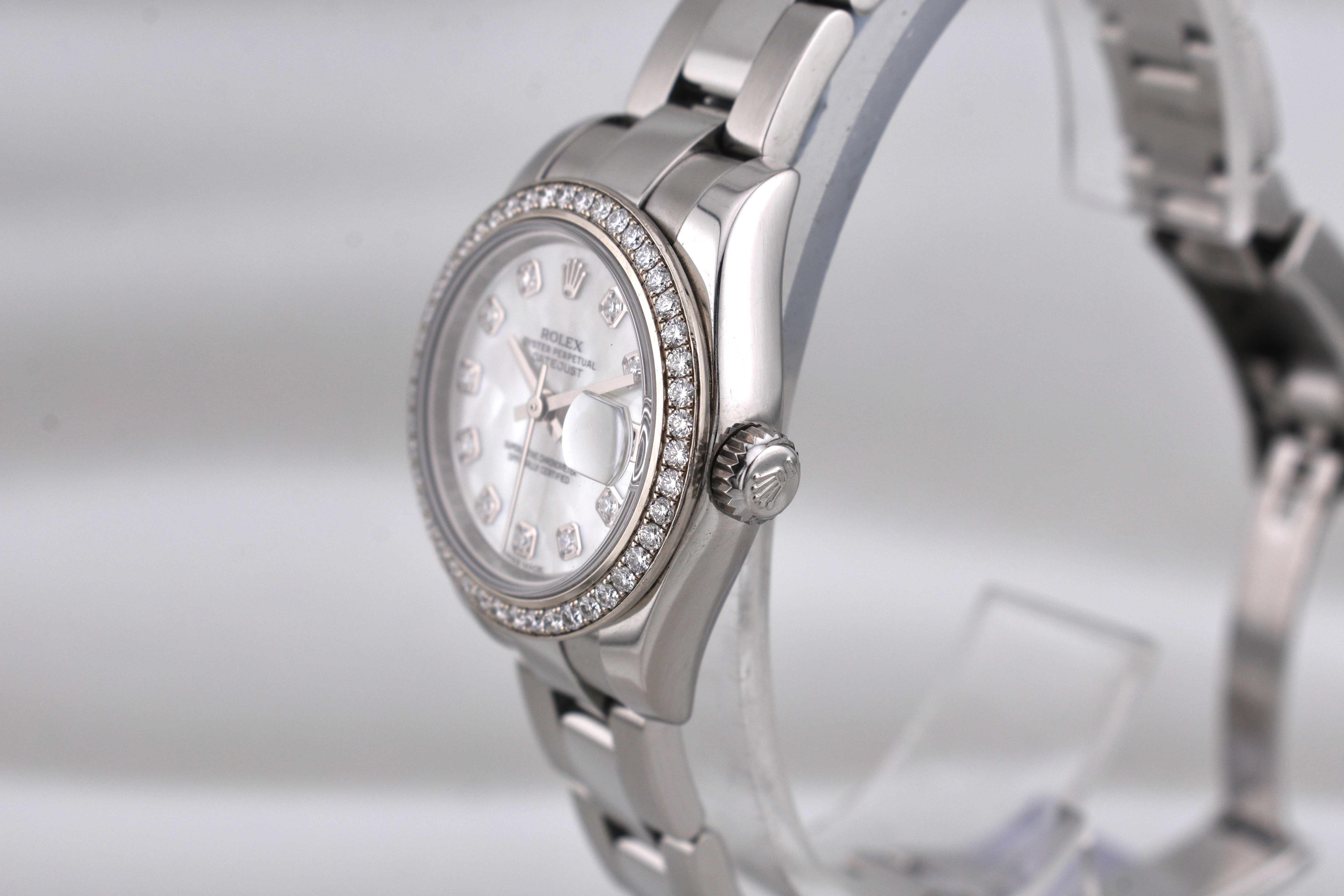 Rolex Lady Datejust 28 Mother of Pearl Diamond Dial Factory Diamond Bezel 179384RBR