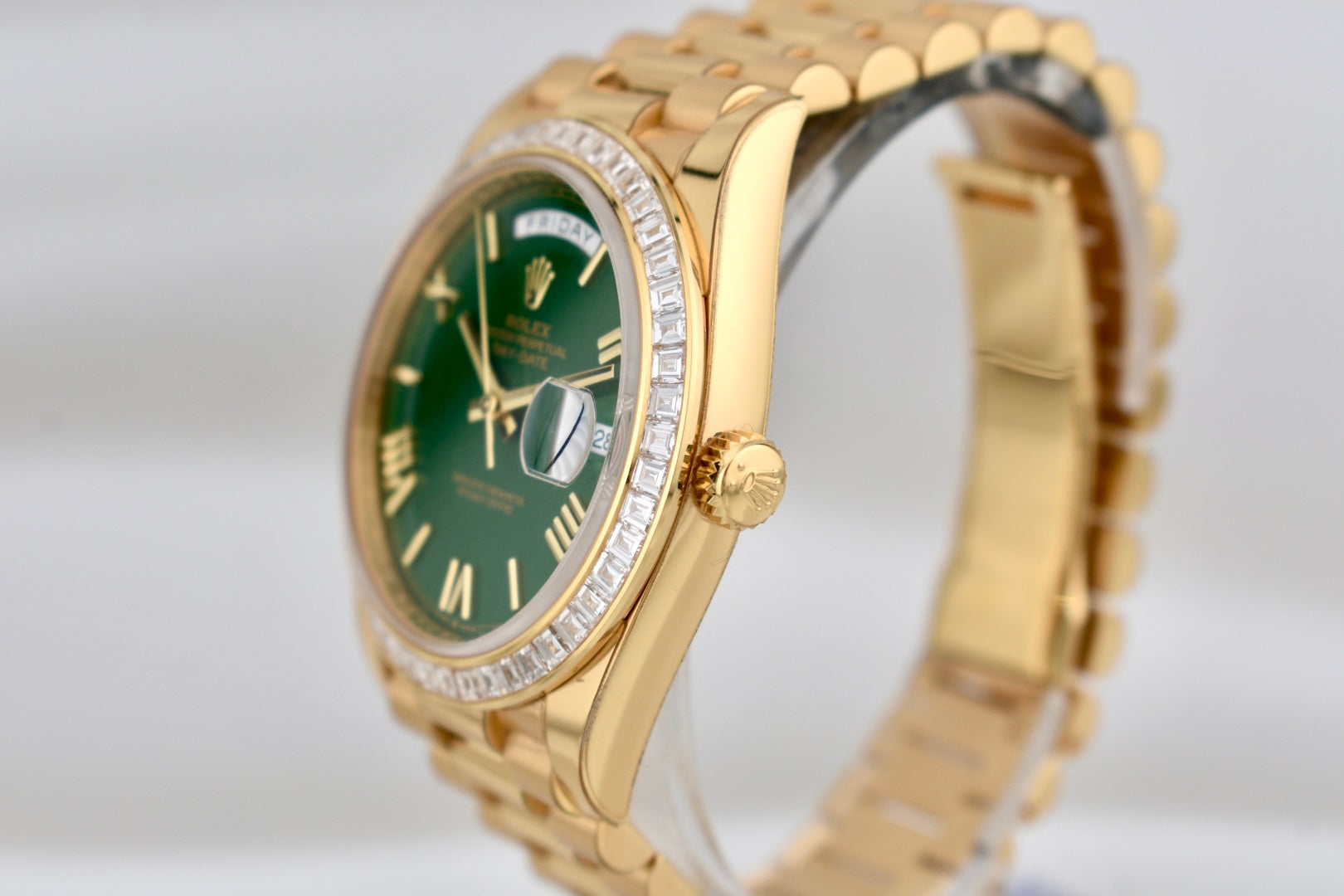 Rolex Day Date 40 ‘Money Green’ Dial Factory Baguette Diamond Bezel 228348TBR 2024