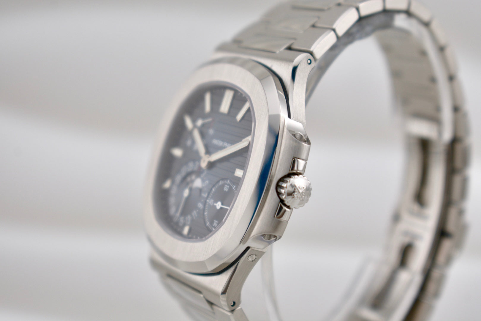 Patek Philippe Nautilus Moonphase Blue Dial 5712/1A 2018