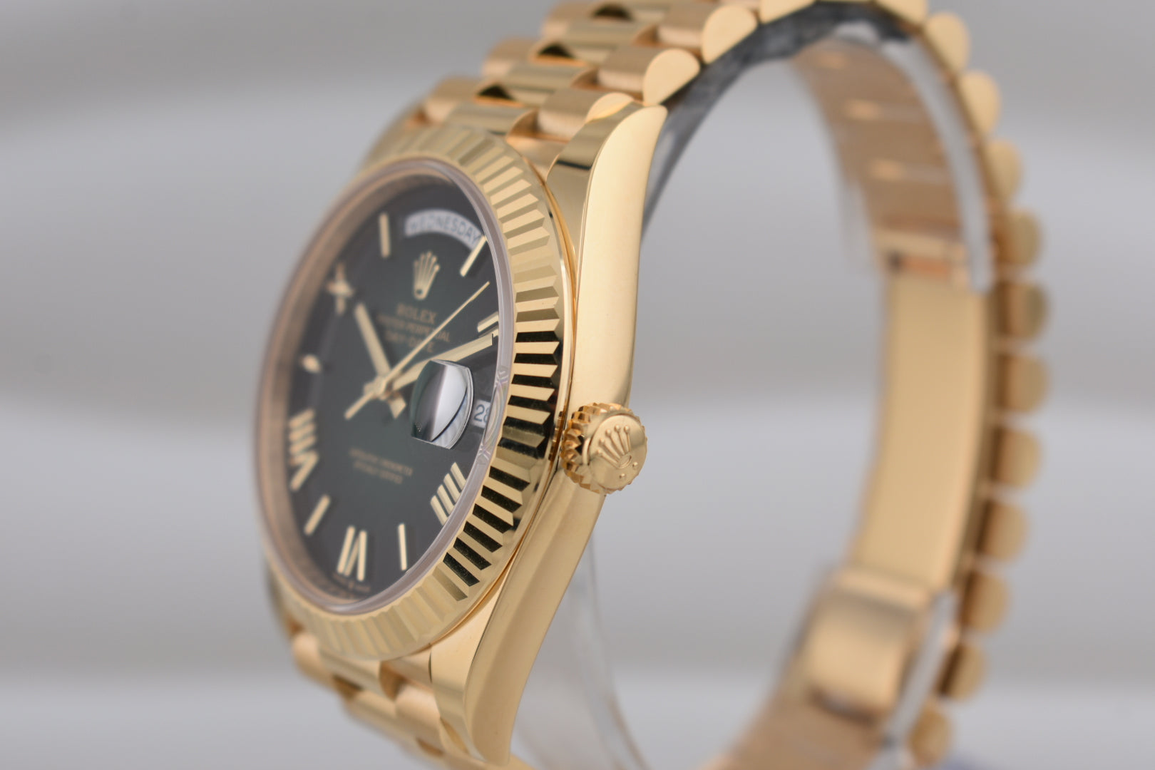 Rolex Day Date 40 Yellow Gold Ombré Green Dial 228238 2025