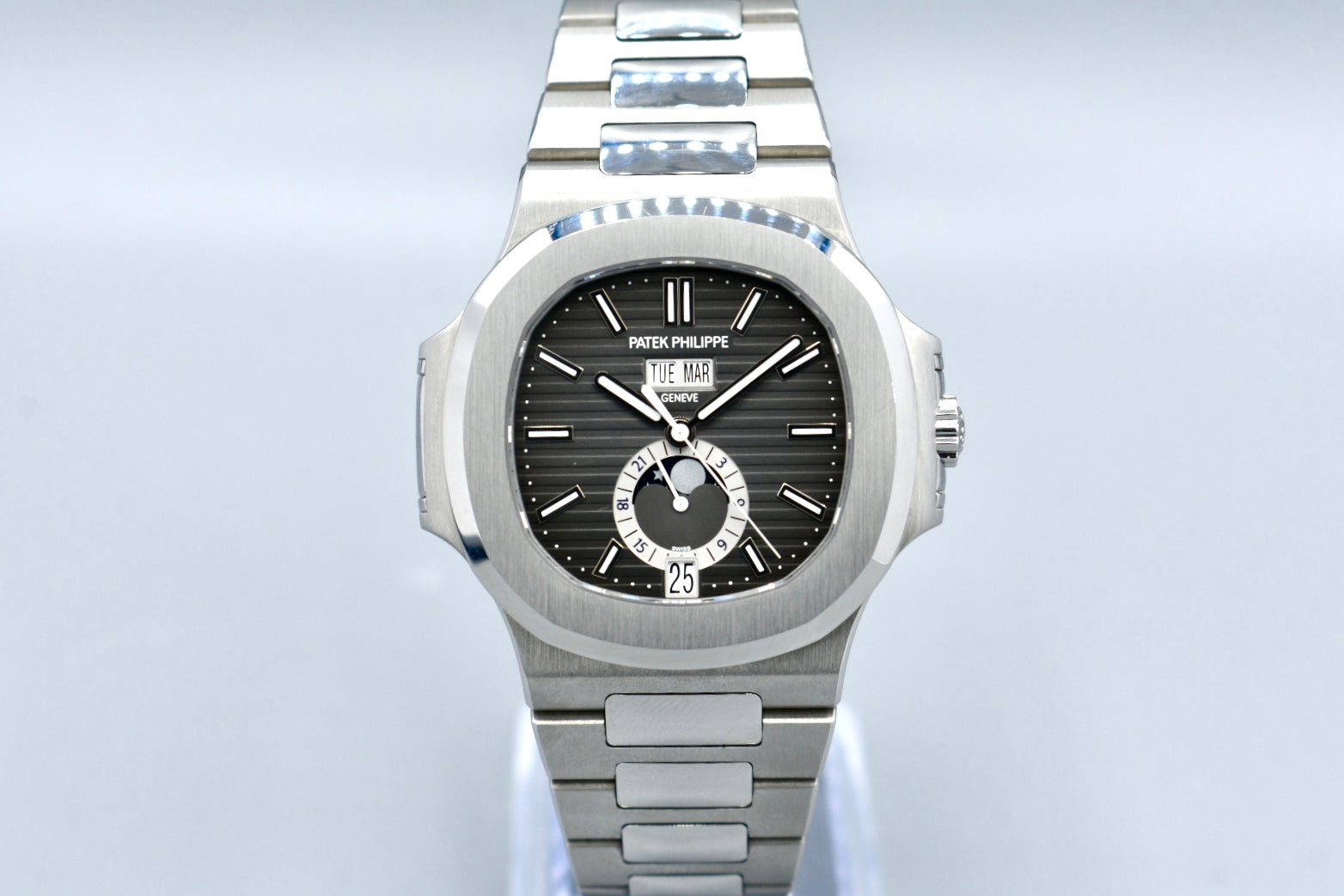 Patek Philippe Nautilus Annual Calendar Moon Phase Grey Dial 5726 2019