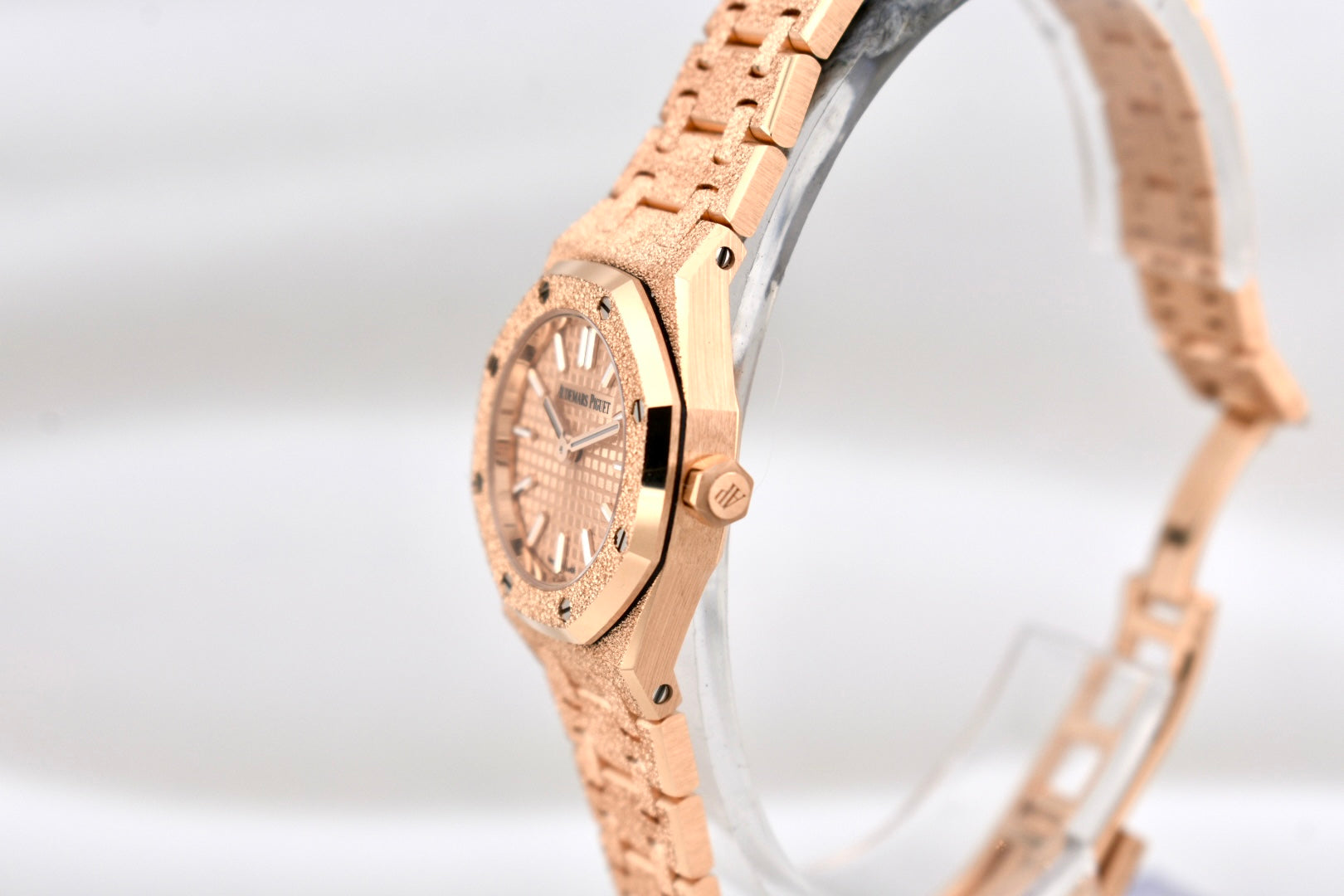 Audemars Piguet Mini Royal Oak Frosted Pink Gold 67630OR 2025
