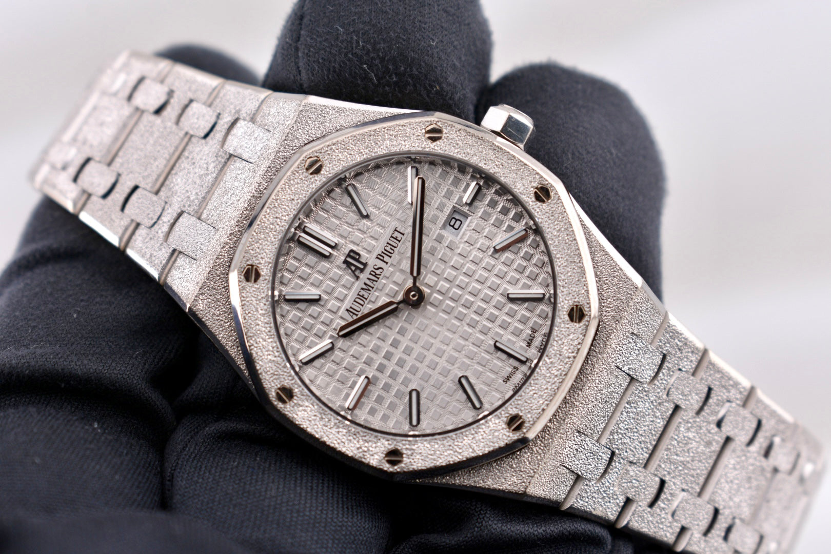 Audemars Piguet Royal Oak Lady 18K White Gold Silver Dial 67653BC 2020