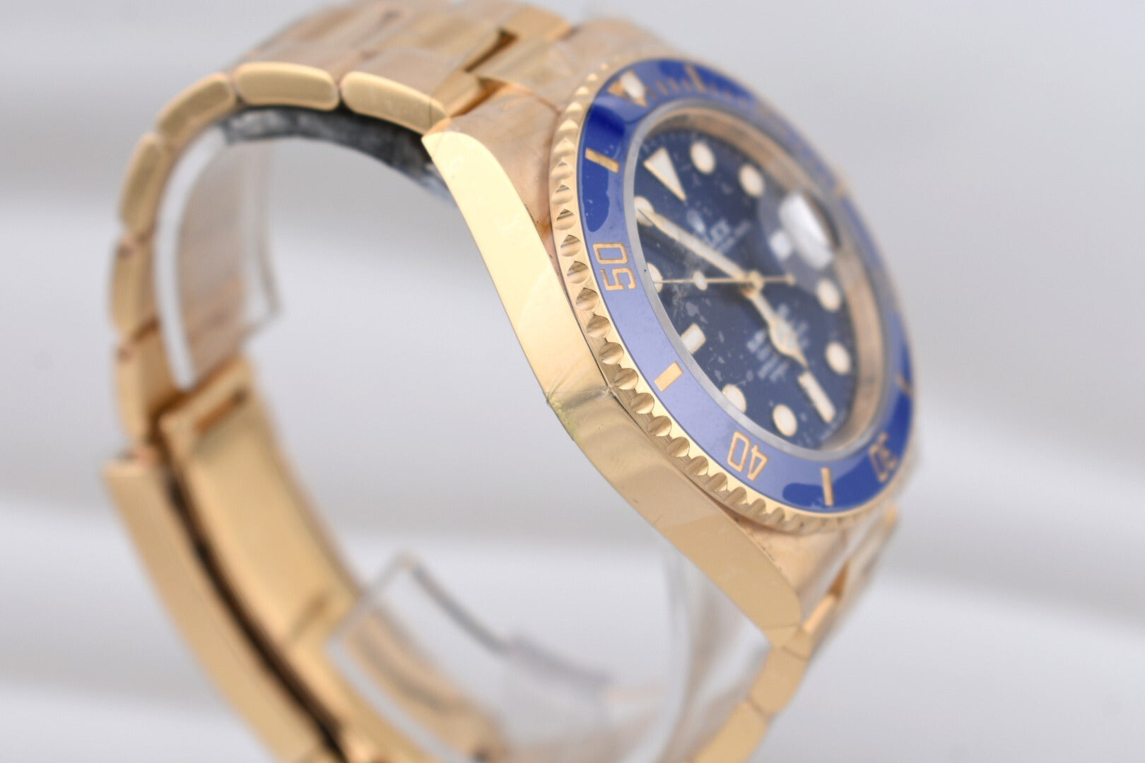 Rolex Submariner Date Yellow Gold Bluesy 126618LB 2022