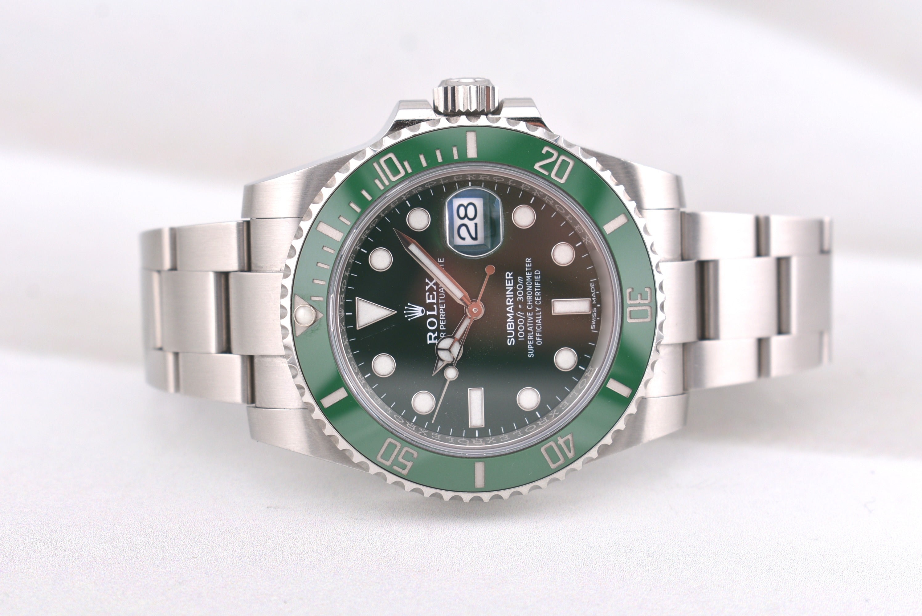 Rolex Submariner Date 'Hulk' Green 116610LV 2019